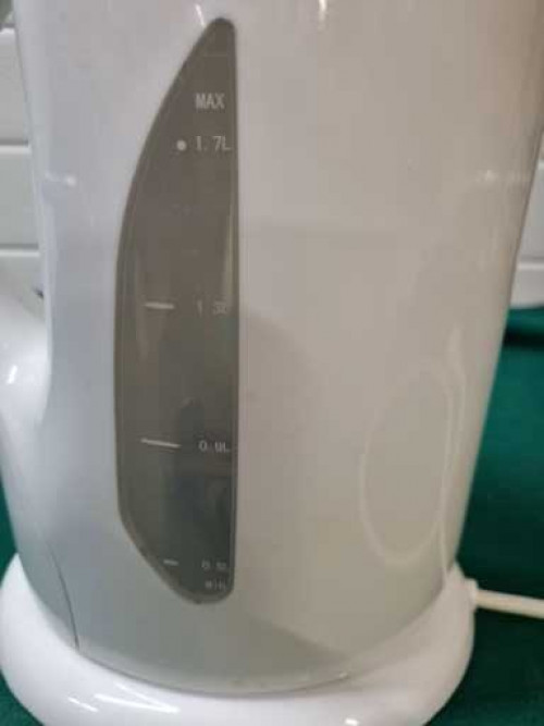 waterkoker hema wit 1.7 liter