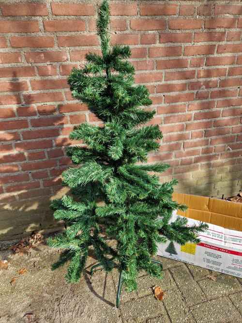 Kerstboom 140 cm hoog triumph nr 5