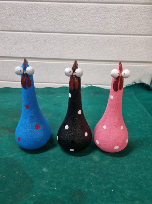 kippen decoratie beelden drie stuks