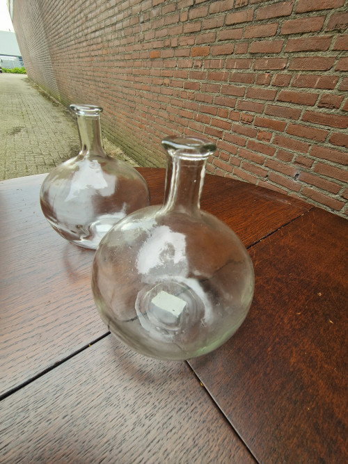 vazen van glas 2 stuks